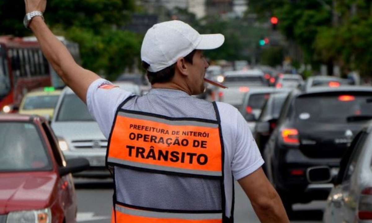 Carnaval 2026: Trânsito no Centro de Niterói muda a partir de hoje (6); veja o esquema